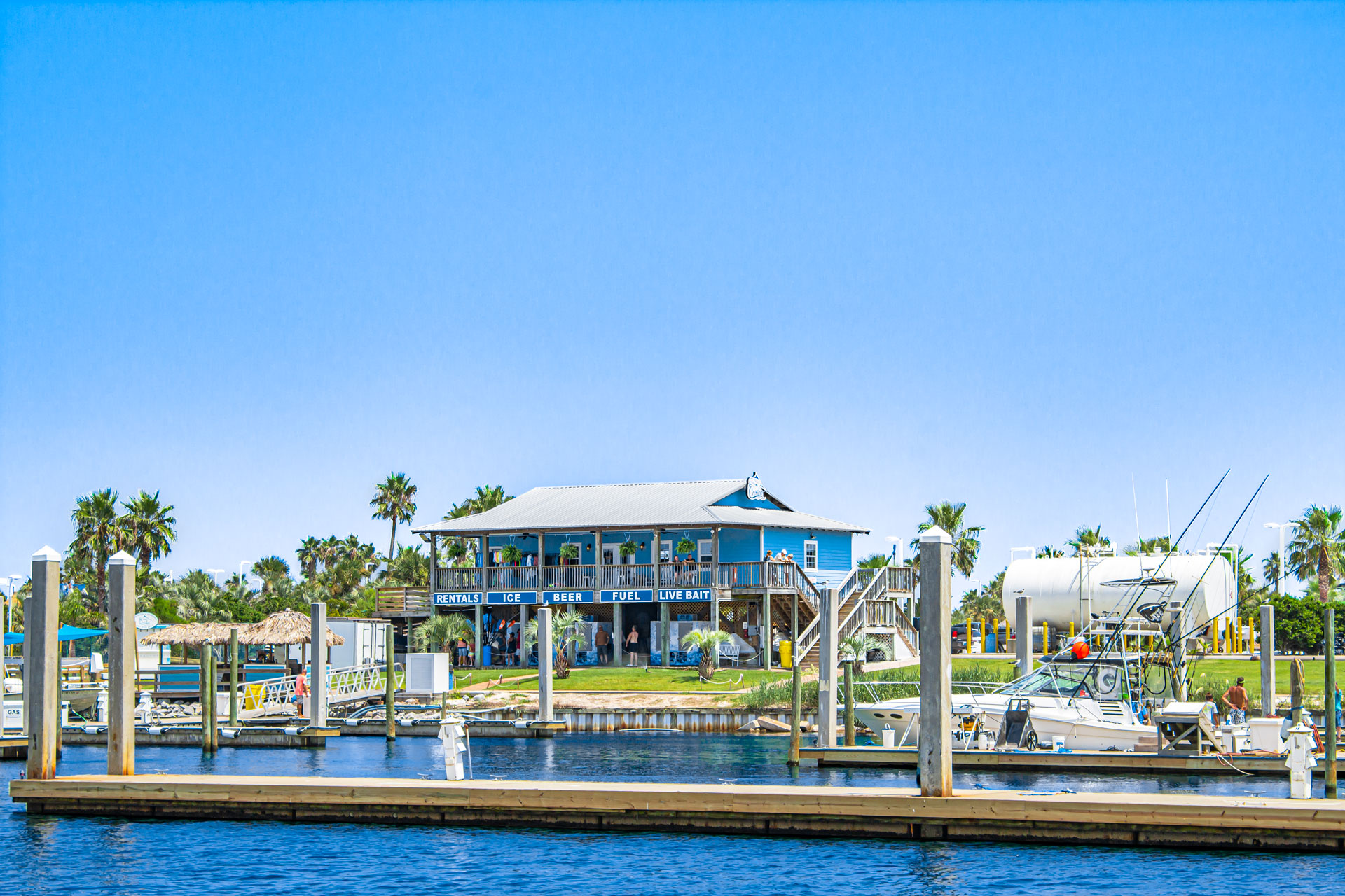 Dock Store – Caribe Marina